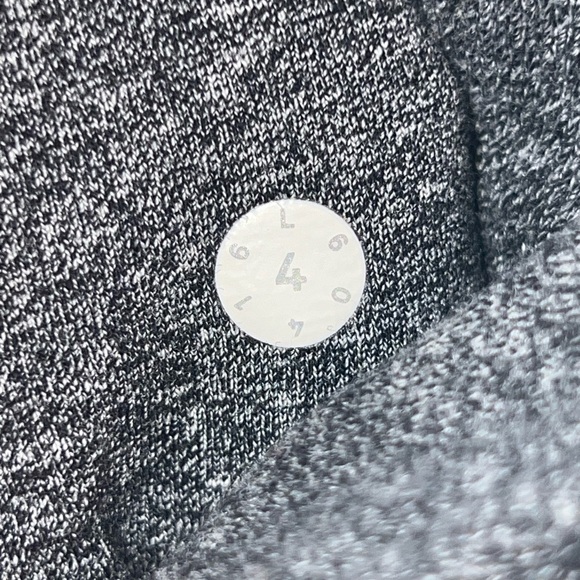 Lululemon Scuba Zip Up Hoodie Light Gray / Size 4 - Picture 4 of 8